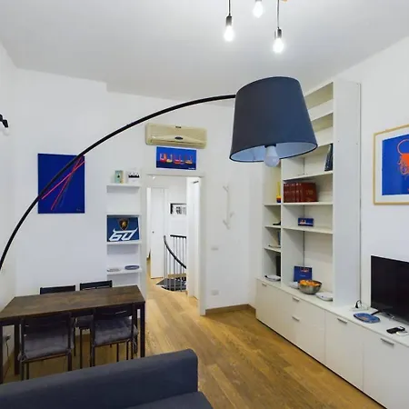 Melzo 8 - Bilocale Porta Venezia Apartamento